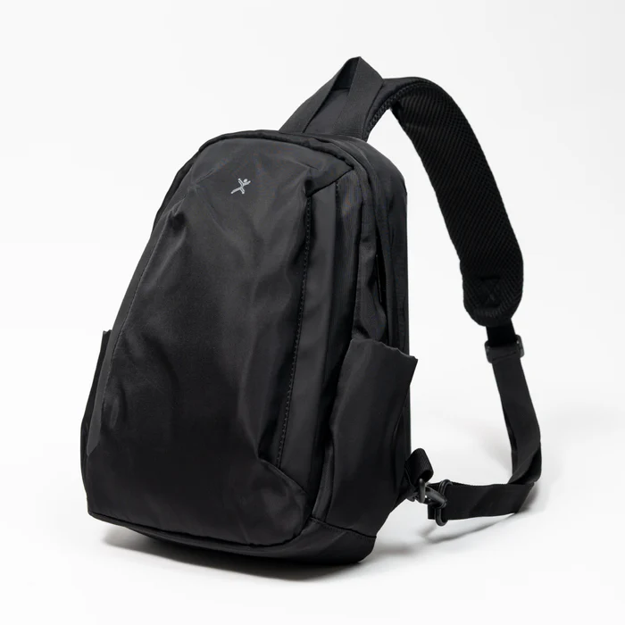 Mochila Backpack GHIA Resiste Salpicaduras 15.6" Negro/Gris SKU: GM-004 (copia)